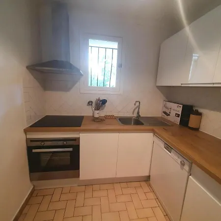 Au Calme 500 M Plages Et Port Santa Lucia Willa *